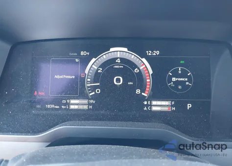 2025 Toyota Tundra Limited 4Wd z USA, uszkodzony, nr VIN 5TFWA5DB0SX305850